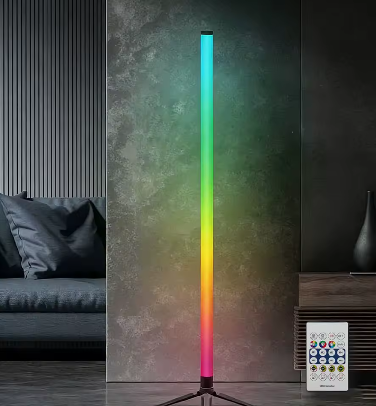 Lampă LED RGB Smart – atmosferă perfectă în câteva secunde ✨